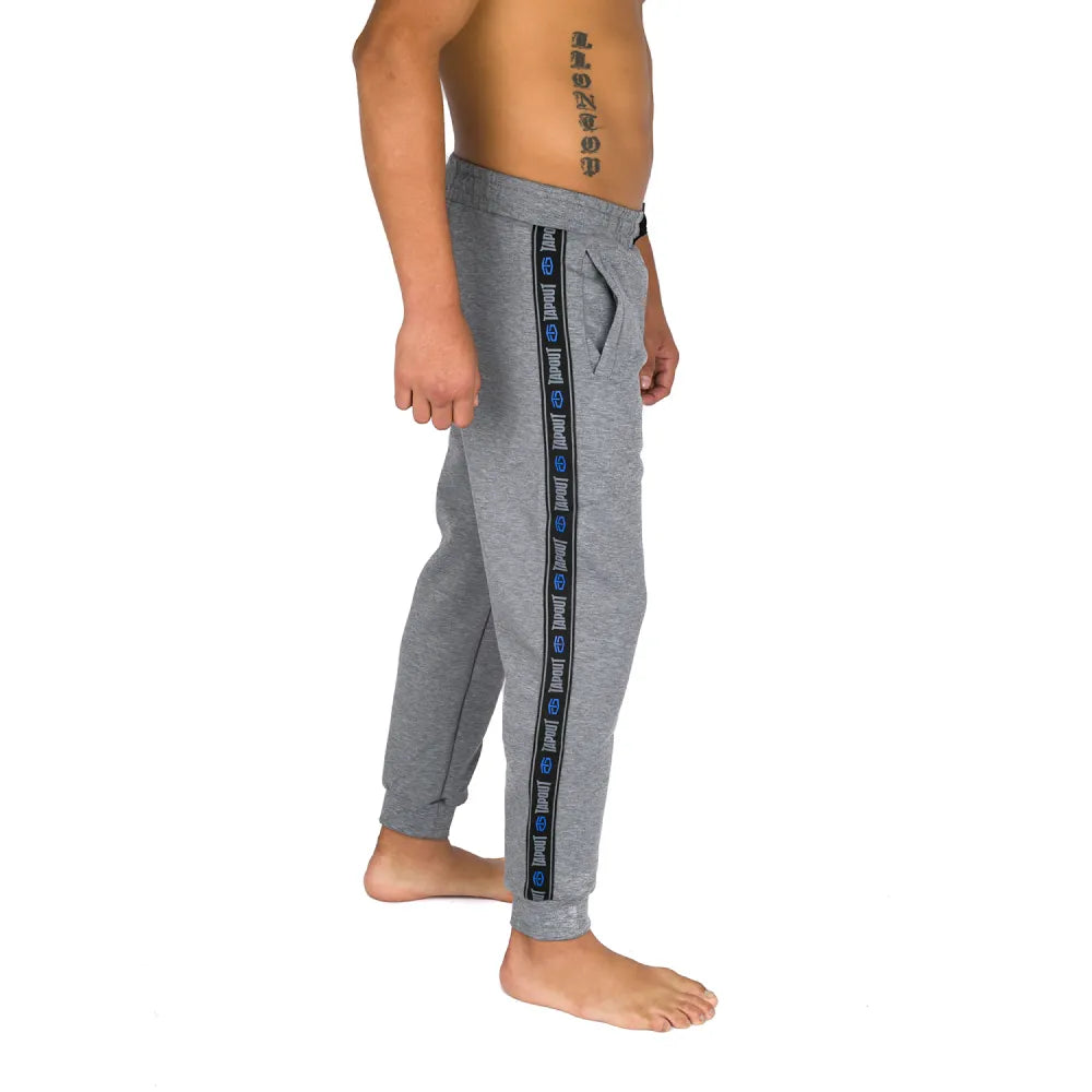 CONJUNTO HOMBRE TAPOUT STRIKE